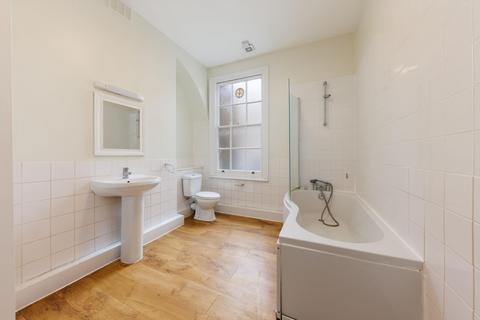 4 bedroom terraced house to rent, King William Walk, Greenwich, London, SE10