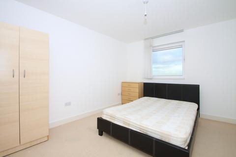 2 bedroom flat for sale, Latitude Court, London, E16