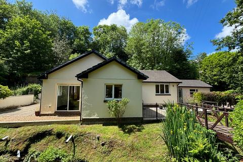 2 bedroom detached bungalow for sale, Quarry Ffinant, Newcastle Emlyn, SA38