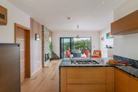 Eastleigh House Bascombe Road, Churston Ferrers, Brixham, TQ5 0JX