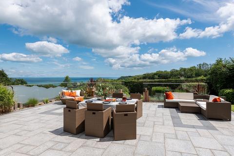 Eastleigh House Bascombe Road, Churston Ferrers, Brixham, TQ5 0JX