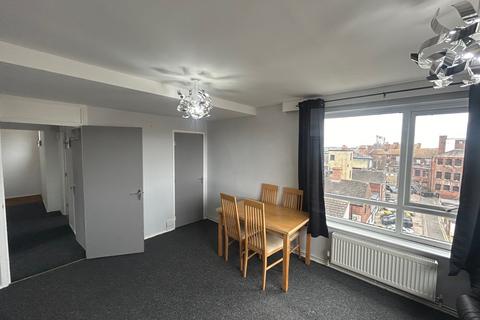 2 bedroom flat to rent, Waveney Road, Lowestoft NR32