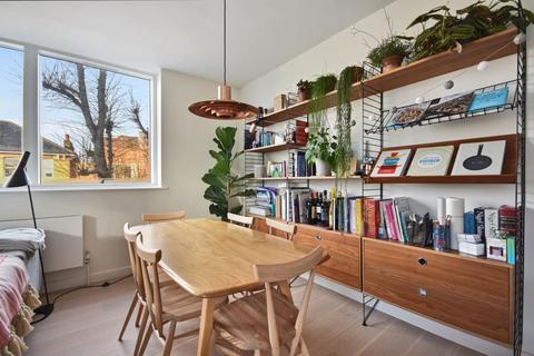 2 bedroom flat for sale, West Hampstead,  London,  NW6