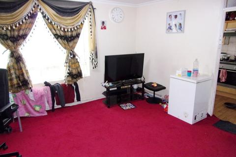 2 bedroom flat for sale, Selhurst Road, South Norwood, SE25