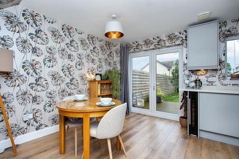 12 Kinlouch Crescent, Rosewell, EH24 9BY
