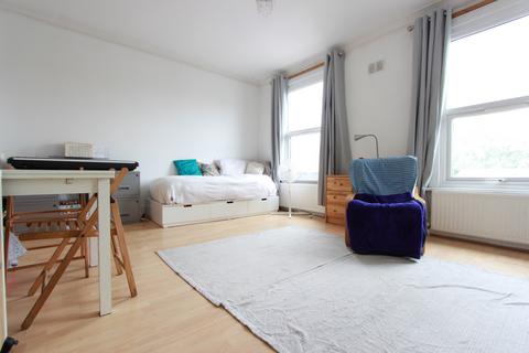 2 bedroom flat to rent, Rectory Road, London N16