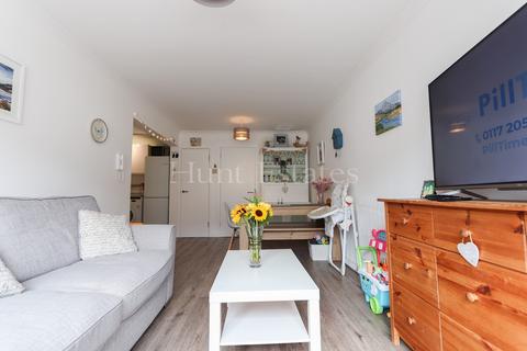 2 bedroom flat for sale, Central Place, Kensington Place, St. Helier, Jersey. JE2 3PX