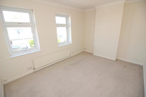 2 bedroom terraced house to rent, Washington Road, Worcester Park KT4