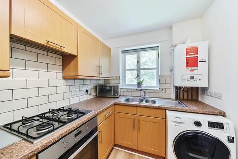 1 bedroom flat for sale, Yewtree Close, North Harrow, London, HA2