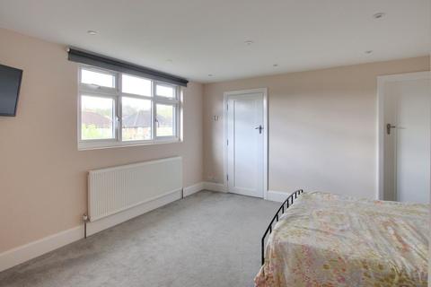 3 Colin Close, Croydon, CR0 8QD