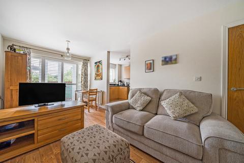 Flat 8, 1 Brosse Way, Bromley, BR2 8FF