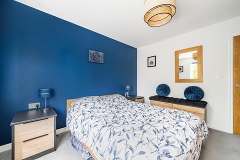 Flat 8, 1 Brosse Way, Bromley, BR2 8FF