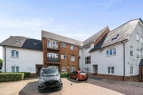Flat 8, 1 Brosse Way, Bromley, BR2 8FF