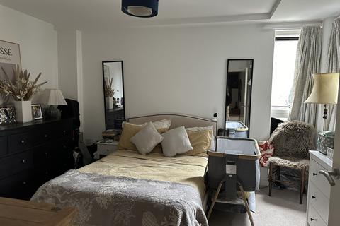 1 bedroom apartment for sale, at Bridgestone House, 27 Blue Anchor Lane, London SE16