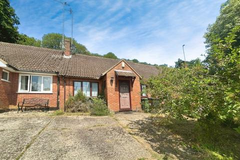 2 bedroom bungalow for sale, Badgers Bank, Lychpit, Basingstoke