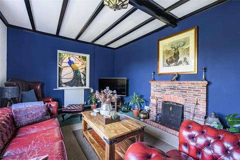 15 Apers Avenue, Woking, GU22 9NB