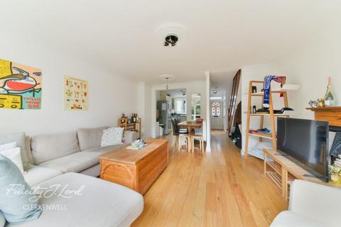 3 bedroom flat for sale, Mitchell Street, Clerkenwell, EC1