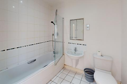1 bedroom flat to rent, Baltic Apartments, London, E16