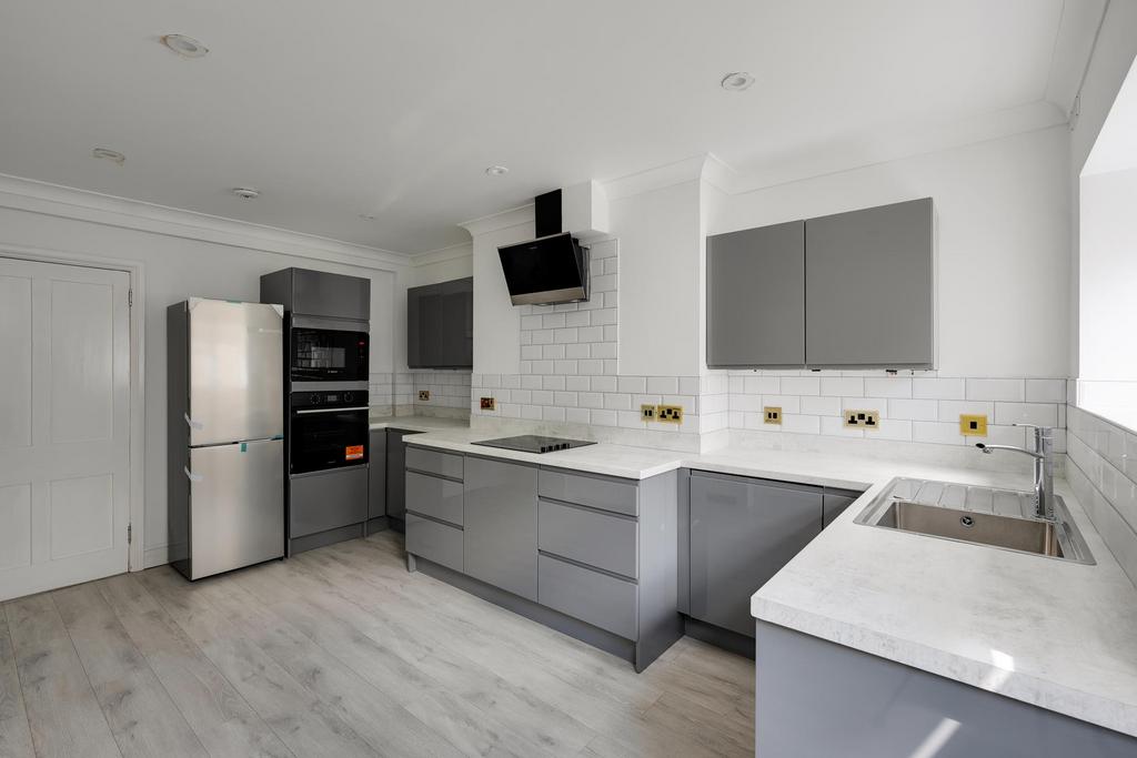 Kitchen ()