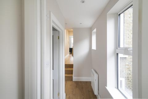 2 bedroom maisonette to rent, Pemberton Road, London, N4