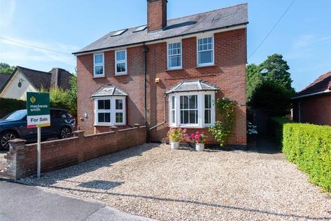 4 bedroom semi-detached house for sale, Kings Road, Hampshire GU51