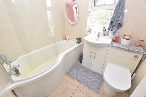 3 bedroom semi-detached house for sale, Wykebeck Place, Leeds, West Yorkshire