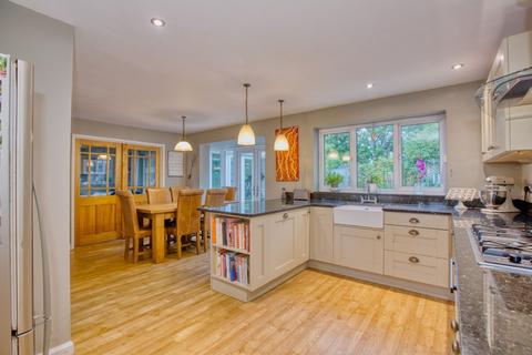 10 Saxon Way, Wedmore, BS28 4AG