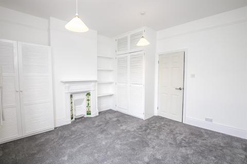 2 bedroom apartment to rent, Heriot Road, Hendon, NW4