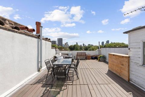 3 bedroom apartment for sale, Downham Road, London, N1