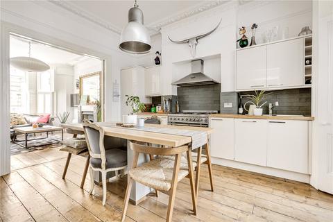 2 bedroom apartment for sale, Whittingstall Road, London, SW6