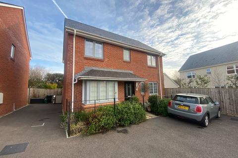 16 Longfield Drive, Wedmore, BS28 4EW