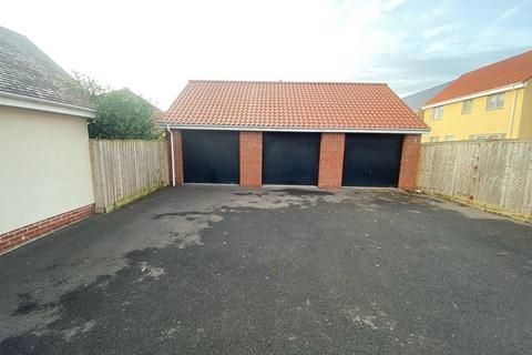 16 Longfield Drive, Wedmore, BS28 4EW