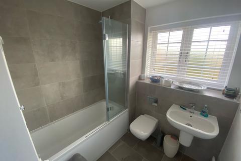 16 Longfield Drive, Wedmore, BS28 4EW
