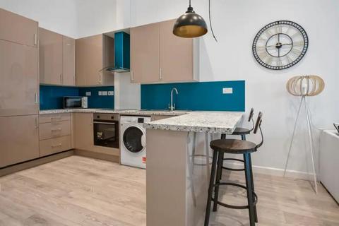 1 bedroom flat for sale, Woking,  GU22,  GU22