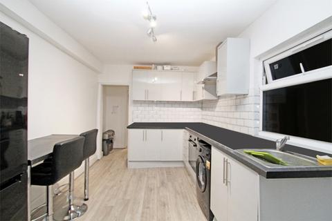 4 bedroom terraced house to rent, Mill Avenue, Uxbridge, NoCIty, NoCounty