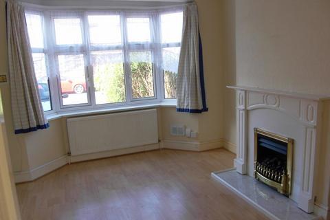 3 bedroom end of terrace house to rent, Northfield Road, Waltham Cross EN8