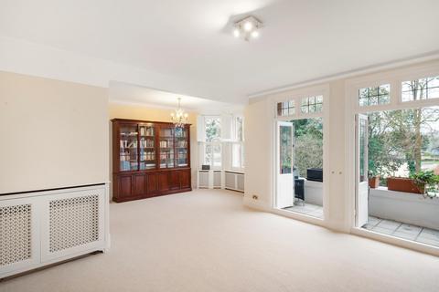 3 bedroom flat for sale, Bishops Mansions, Stevenage Road, London, SW6