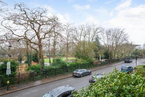 3 bedroom flat for sale, Bishops Mansions, Stevenage Road, London, SW6