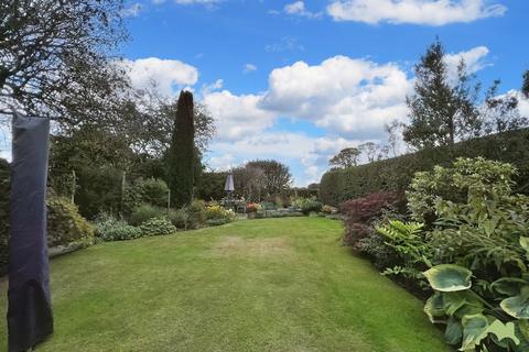 3 bedroom detached bungalow for sale, Woodplumpton Road, Preston