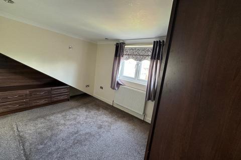 5 bedroom house to rent, 46 ,Francisco close, London , RM16