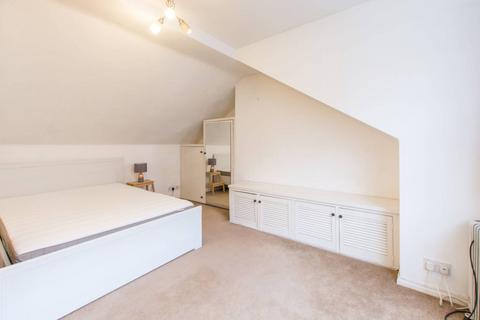 Studio to rent, Allitsen Road, St John's Wood, London, NW8