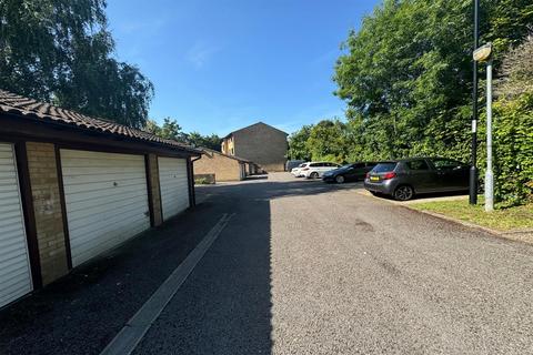 29 Ludford Close, Croydon, CR0 4BY