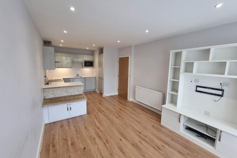 1 bedroom flat for sale, Darkes Lane, Potters Bar.