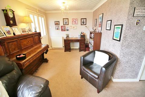 2 Whitegate, Bolton, BL3 4SU