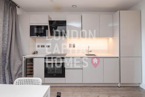 1 bedroom apartment to rent, Wiverton Tower,  New Drum Street, London