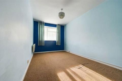 1 bedroom flat for sale, 26 Ladybank, Bracknell, Berkshire, RG12 7HA