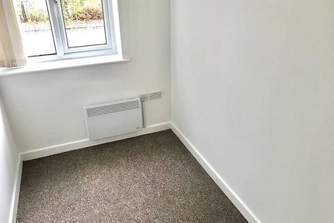 2 bedroom apartment to rent, Fellows Park Gardens, Walsall WS2