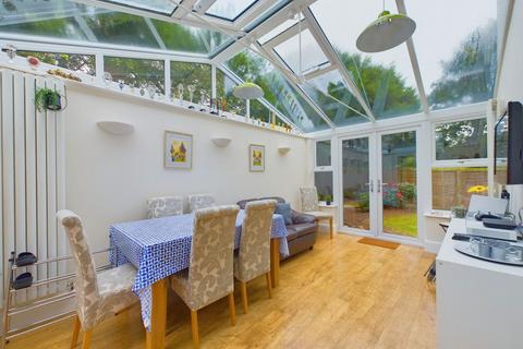 Chase Cottage, 47 Brighton Road, Horsham, RH13 6EZ