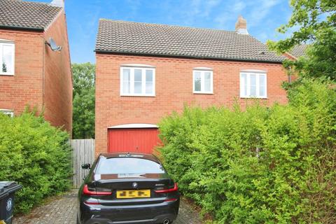 4 bedroom terraced house to rent, Blandamour Way, Bristol BS10