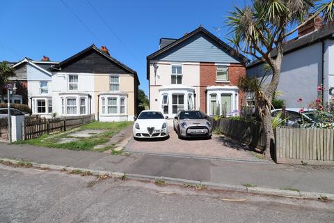 4 bedroom semi-detached house for sale, Penwarden Way, Bosham PO18